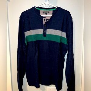 Men’s Banana Republic Navy Henley with Green Accents